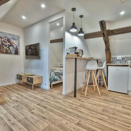 Le Cosy Apartment Epernon Exterior photo